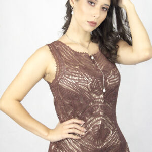 Vestido Marrom em Renda Renascença